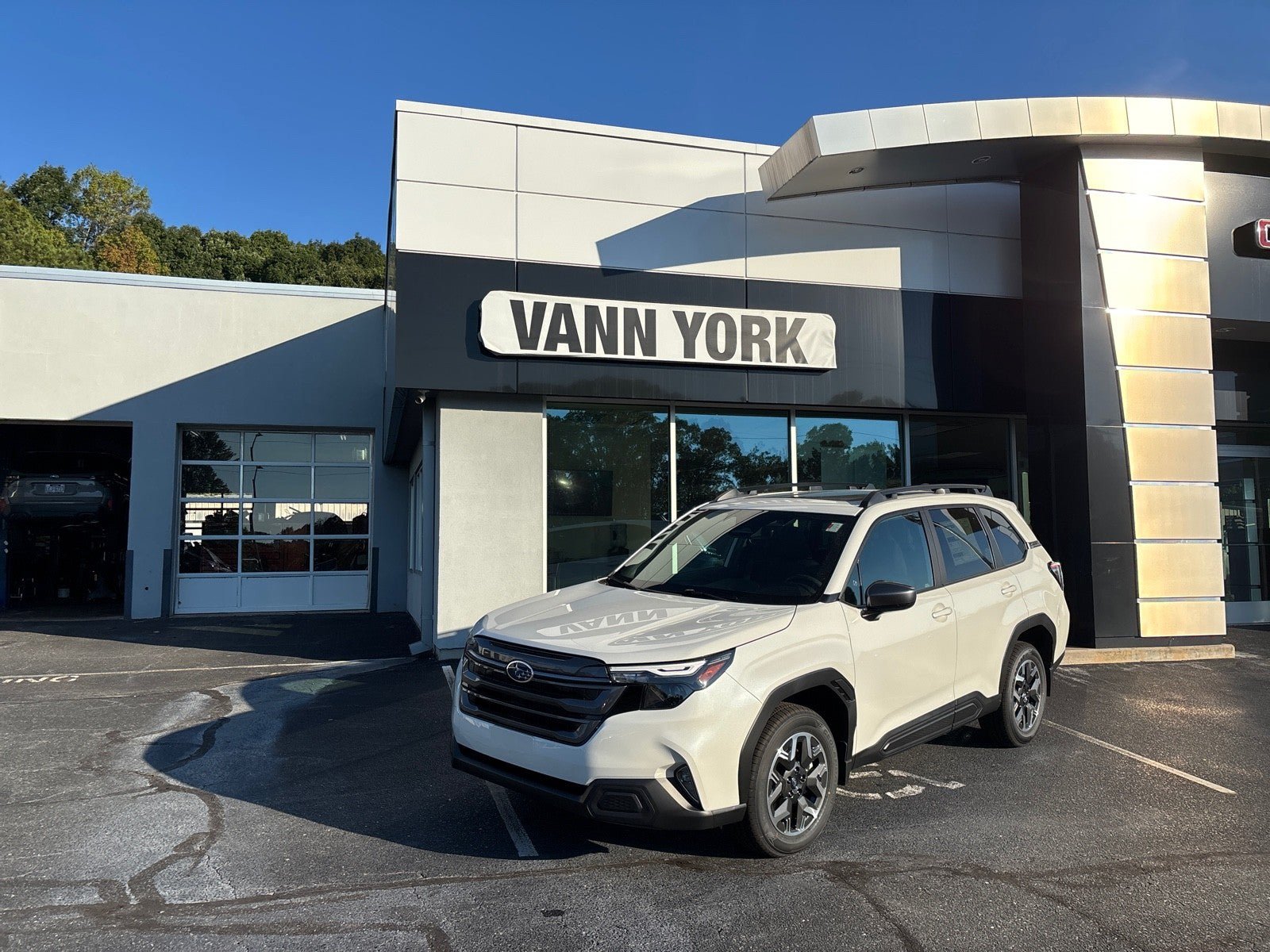 New 2026 Subaru Forester Premium AWD/4WD image 1