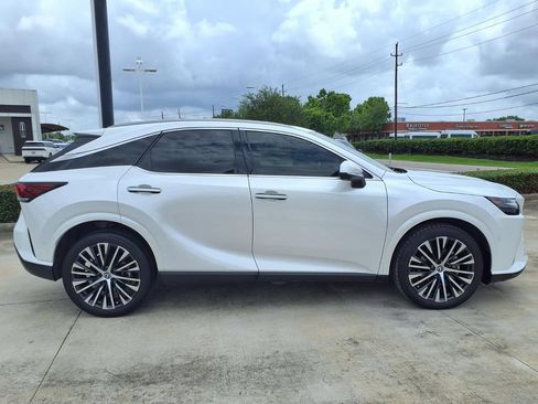 Used 2024 Lexus RX 350 Premium Plus w/ Convenience Package FWD image 8