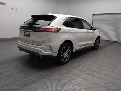Used 2019 Ford Edge Titanium w/ Equipment Group 301A image 9