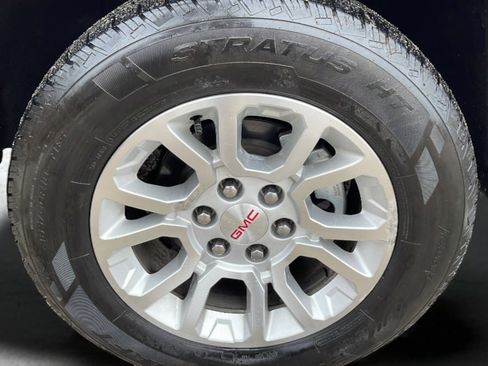 Used 2017 GMC Sierra 1500 SLE w/ SLE Value Package image 36