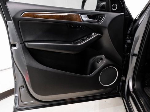 Used 2016 Audi Q5 2.0T Premium Plus w/ Technology Package image 56