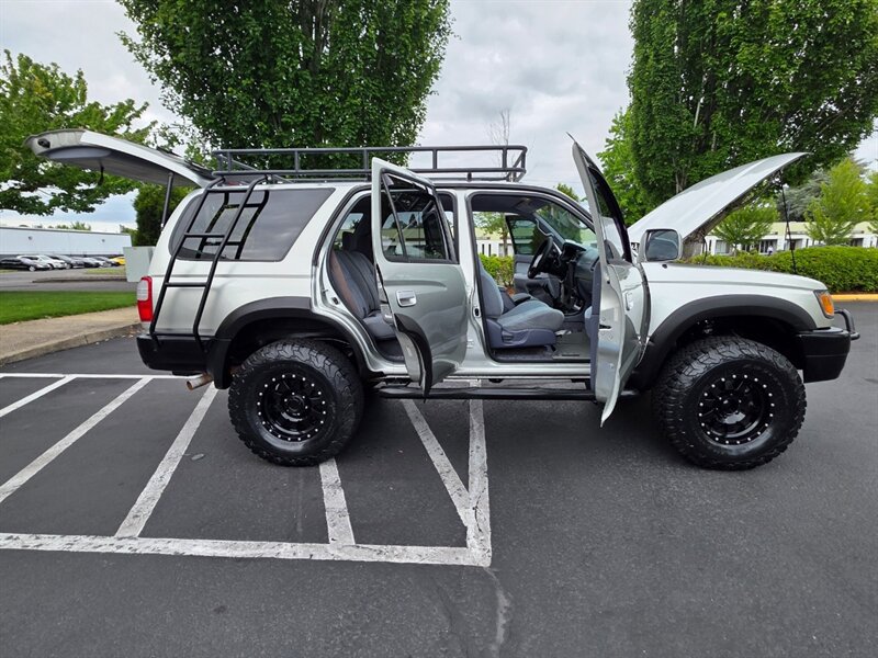 Used 1999 Toyota 4Runner SR5 w/ Upgrade Value Pkg 4 AWD/4WD image 22