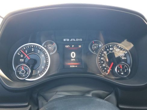 Used 2023 RAM 1500 2WD Crew Cab image 29