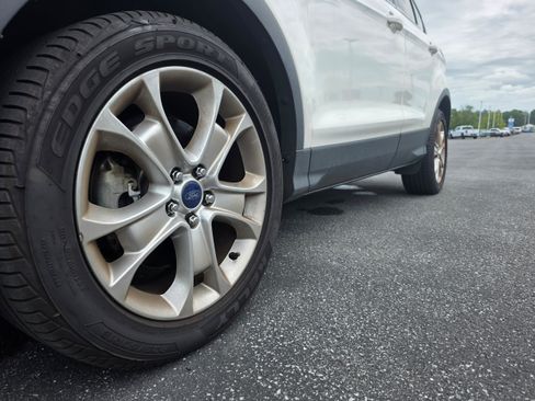 Used 2016 Ford Escape Titanium AWD/4WD image 21