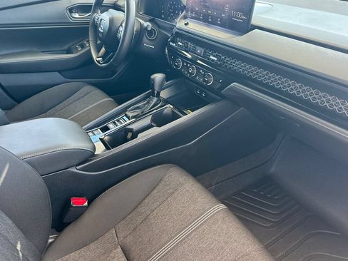 Used 2025 Honda Accord Sport image 15