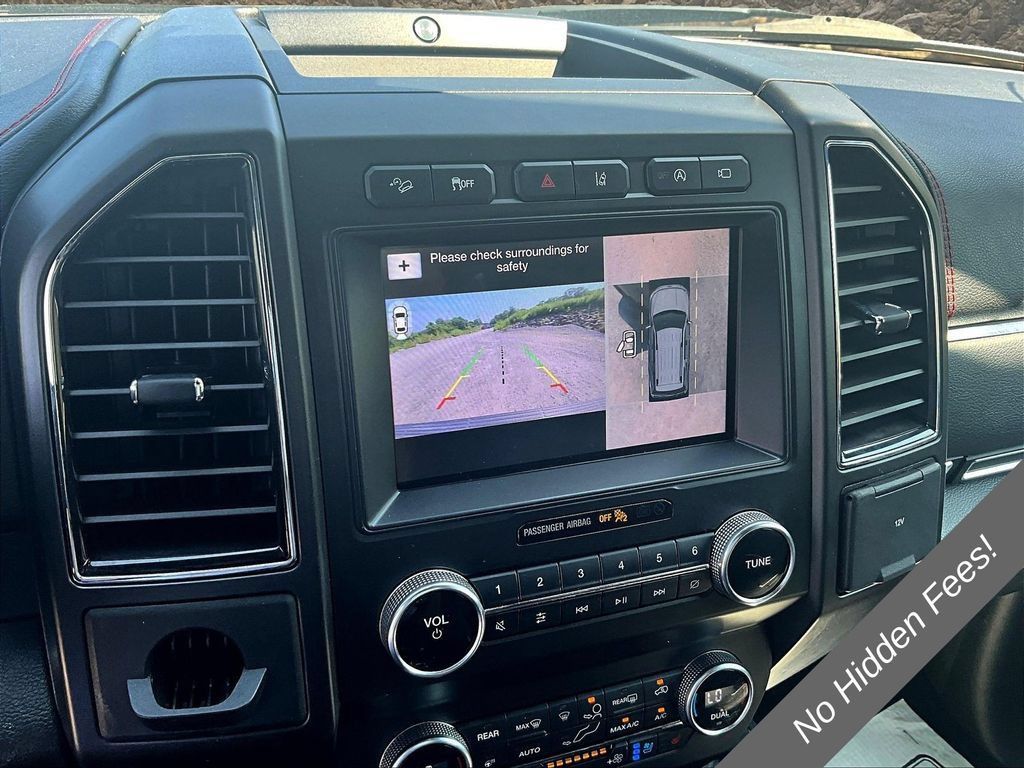 Used 2019 Ford Expedition Limited w/ Equipment Group 303A AWD/4WD image 20