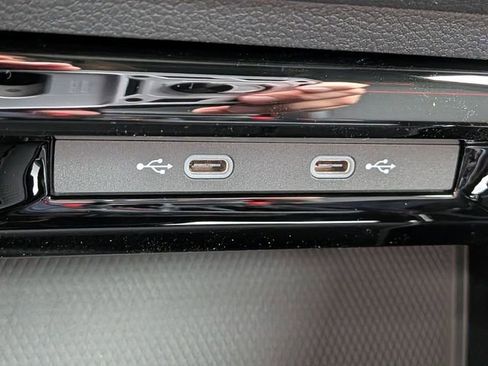 New 2026 Volkswagen GTI SE FWD image 24