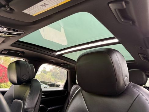 Used 2020 Porsche Cayenne image 18