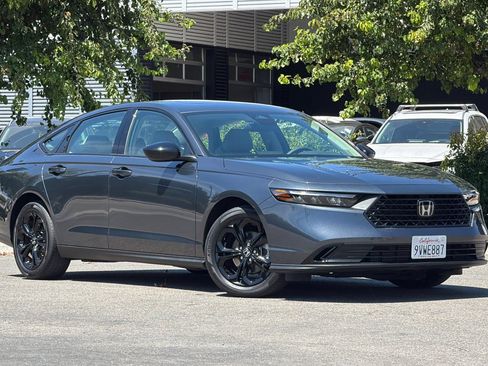 Used 2025 Honda Accord SE image 2