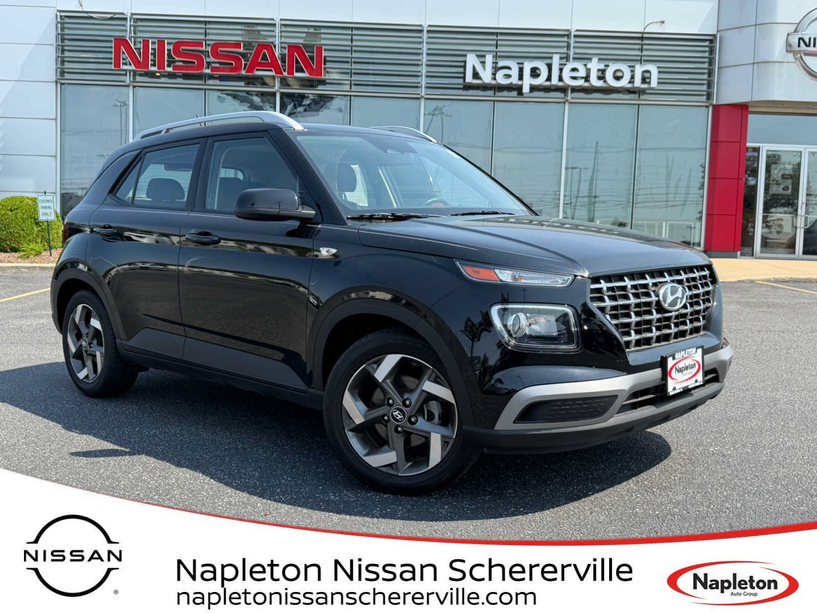 Used 2023 Hyundai Venue SEL w/ Cargo Package FWD image 1