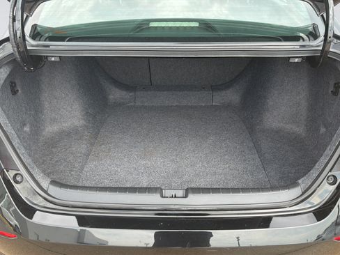 Used 2019 Honda Accord EX-L image 24