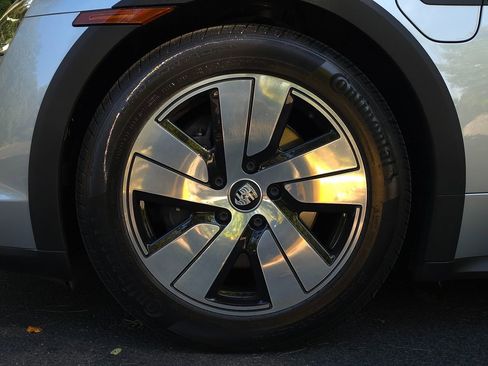 Used 2023 Porsche Taycan 4 Cross Turismo w/ Premium Package image 64