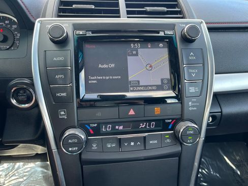 Used 2015 Toyota Camry XSE w/ Moonroof Package FWD image 19