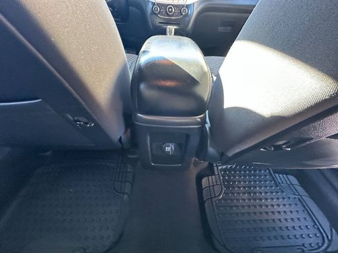 Used 2020 Dodge Journey SE w/ SE Popular Equipment Group FWD image 25