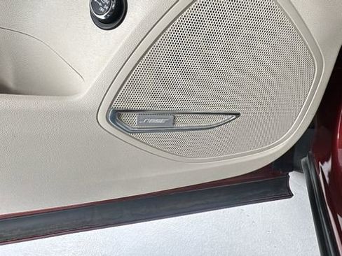 Used 2023 Buick Envision Avenir image 22