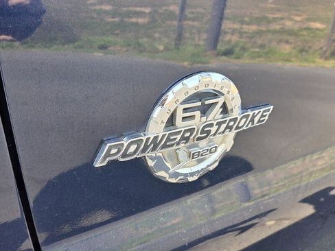 Used 2014 Ford F350 Lariat w/ Lariat Ultimate Package image 17