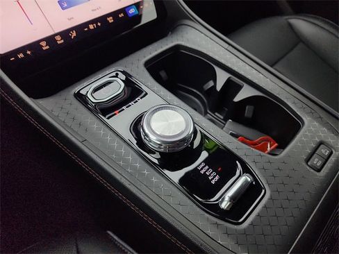 Used 2025 Jeep Wagoneer S Limited image 26