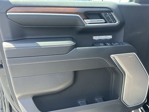 Used 2024 GMC Sierra 1500 Denali w/ Denali Reserve Package image 14