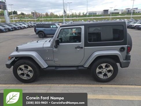 Used 2017 Jeep Wrangler Sahara w/ Connectivity Group image 4