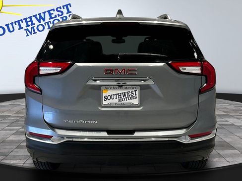 Used 2023 GMC Terrain SLT AWD/4WD image 6