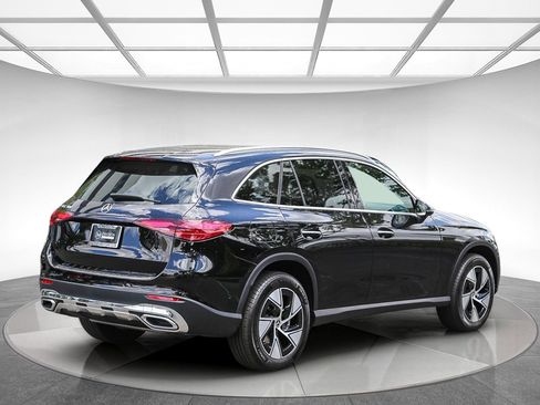 Certified 2024 Mercedes-Benz GLC 300 image 4