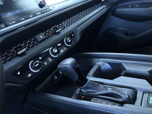 Used 2023 Honda Accord EX image 28