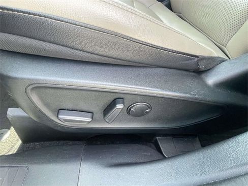 Used 2022 Ford Escape SEL image 14