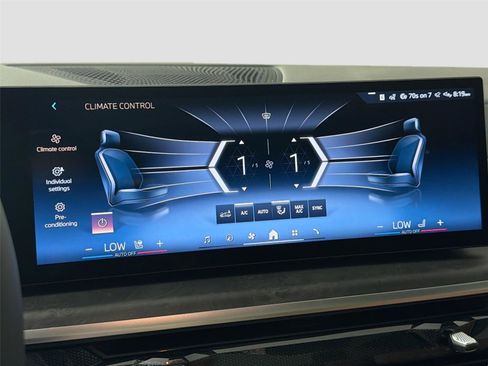 New 2027 BMW X7 xDrive40i w/ M Sport Package AWD/4WD image 15