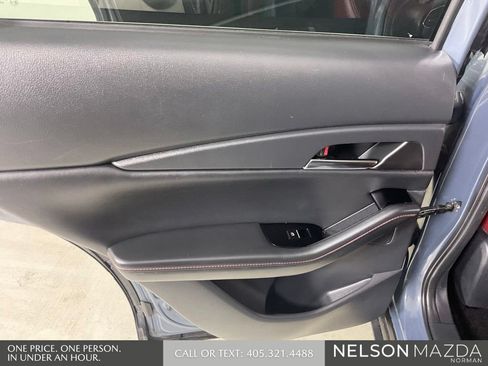 Used 2025 MAZDA CX-30 AWD 2.5 S w/ Preferred Package image 19