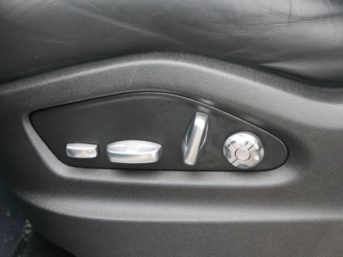 Used 2021 Porsche Cayenne image 14