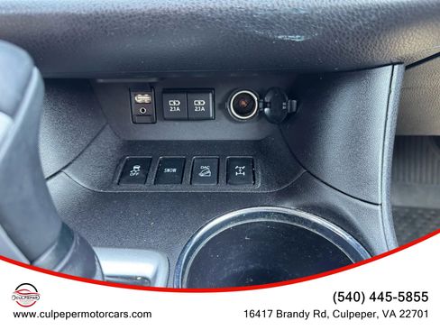 Used 2019 Toyota Highlander XLE image 27