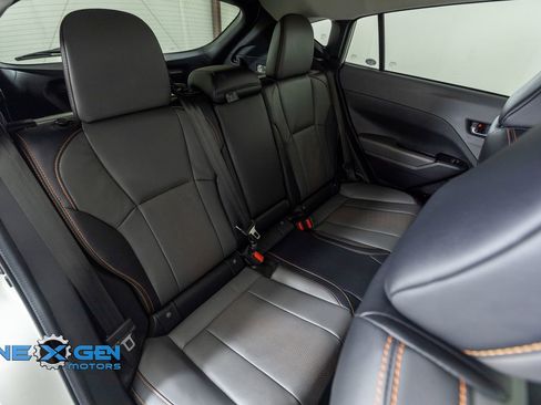 Used 2024 Subaru Crosstrek 2.5i Limited w/ Crosstrek Mirror Package image 33