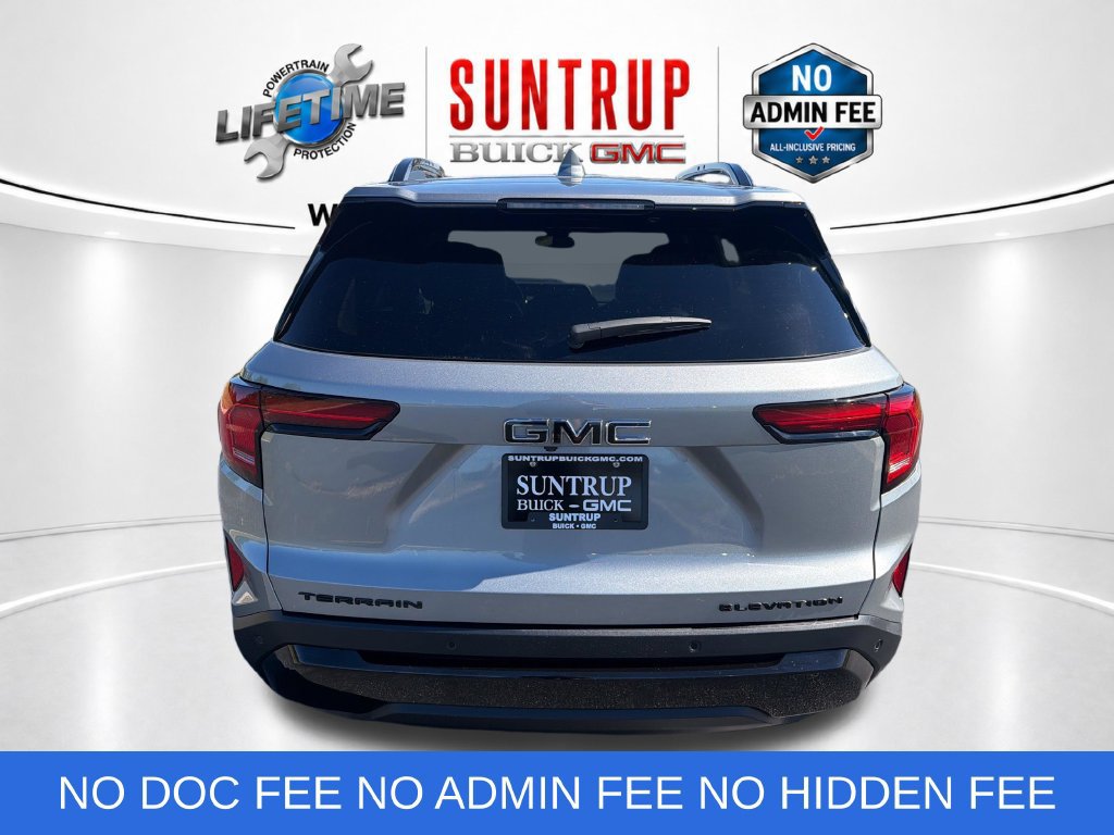 Used 2026 GMC Terrain Elevation w/ Elevation Premium Package FWD image 4