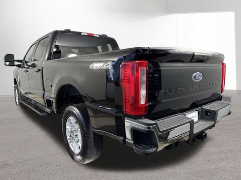 Used 2025 Ford F250 XLT image 30