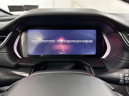 Certified 2023 Jeep Grand Cherokee Altitude image 34