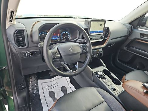 Used 2023 Ford Bronco Sport Outer Banks w/ Tech Package AWD/4WD image 16