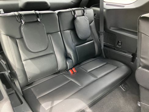 Used 2020 Ford Explorer ST w/ Premium Technology Package AWD/4WD image 18