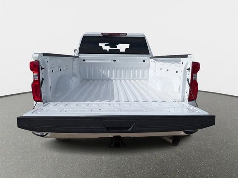 Used 2024 Chevrolet Silverado 2500 LTZ image 7