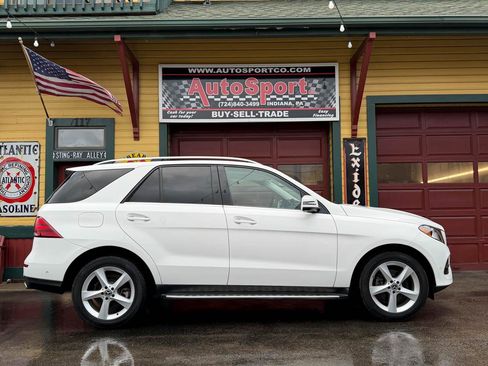 Used 2017 Mercedes-Benz GLE 350 4MATIC image 3