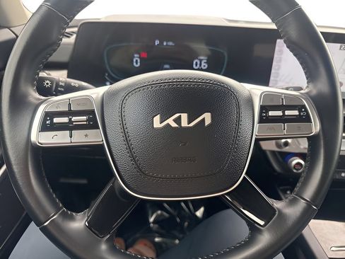 Used 2025 Kia Telluride S AWD/4WD image 10