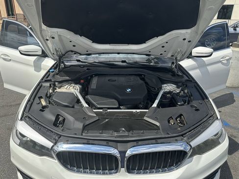 Used 2020 BMW 530i w/ Convenience Package RWD image 21