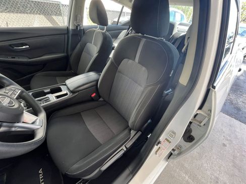 Used 2025 Nissan Sentra SV image 34