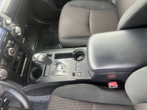 Used 2022 Toyota 4Runner Trail Special Edition AWD/4WD image 22