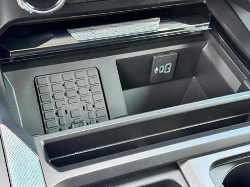 New 2025 Ford F250 Lariat w/ Lariat Ultimate Package image 19