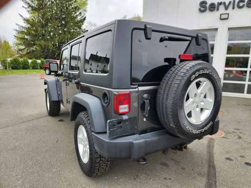 Used 2017 Jeep Wrangler Unlimited Sport w/ Quick Order Package 24S AWD/4WD image 14
