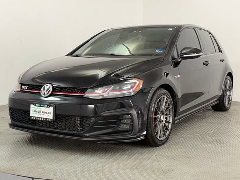Used 2018 Volkswagen GTI SE w/ SE Leather Package FWD image 3