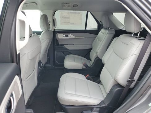 New 2026 Ford Explorer Active w/ Active Comfort Package image 31