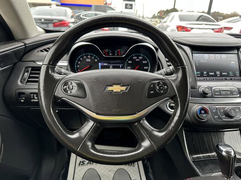 Used 2018 Chevrolet Impala LT image 14