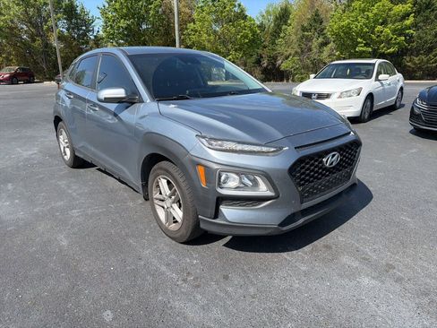 Used 2019 Hyundai Kona SE image 3