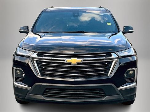 Certified 2022 Chevrolet Traverse LT image 3